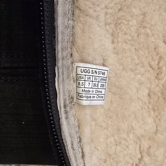 UGG Australia Smithfield Leather Suede Black Size 8.5 - Picture 6 of 8